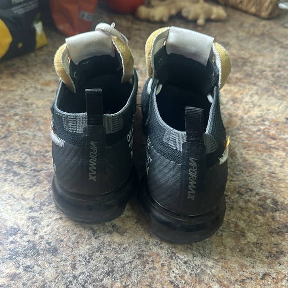 Off white x Nike Black and White Athletic Shoes - Picture 5 of 8